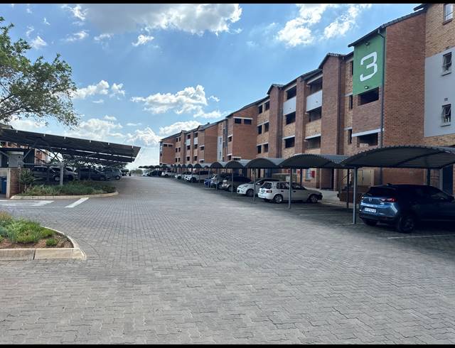 2 BEDROOM APARTMENT FOR SALE IN HEUWELOORD